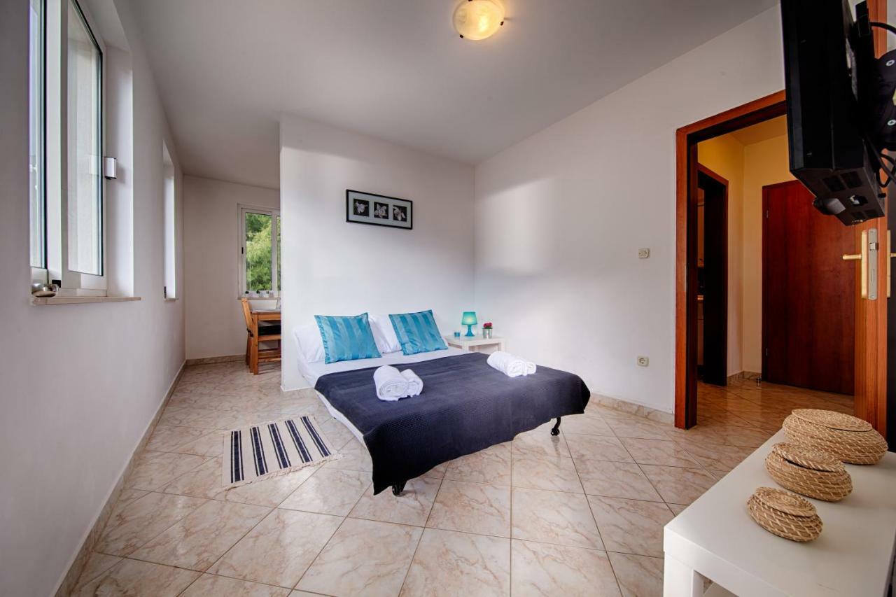 Apartments Marinkovic Komiža מראה חיצוני תמונה