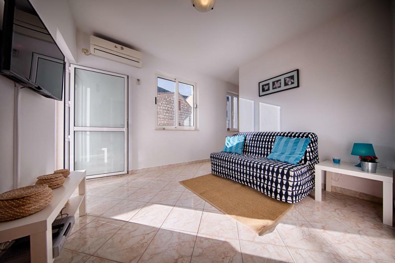 Apartments Marinkovic Komiža מראה חיצוני תמונה