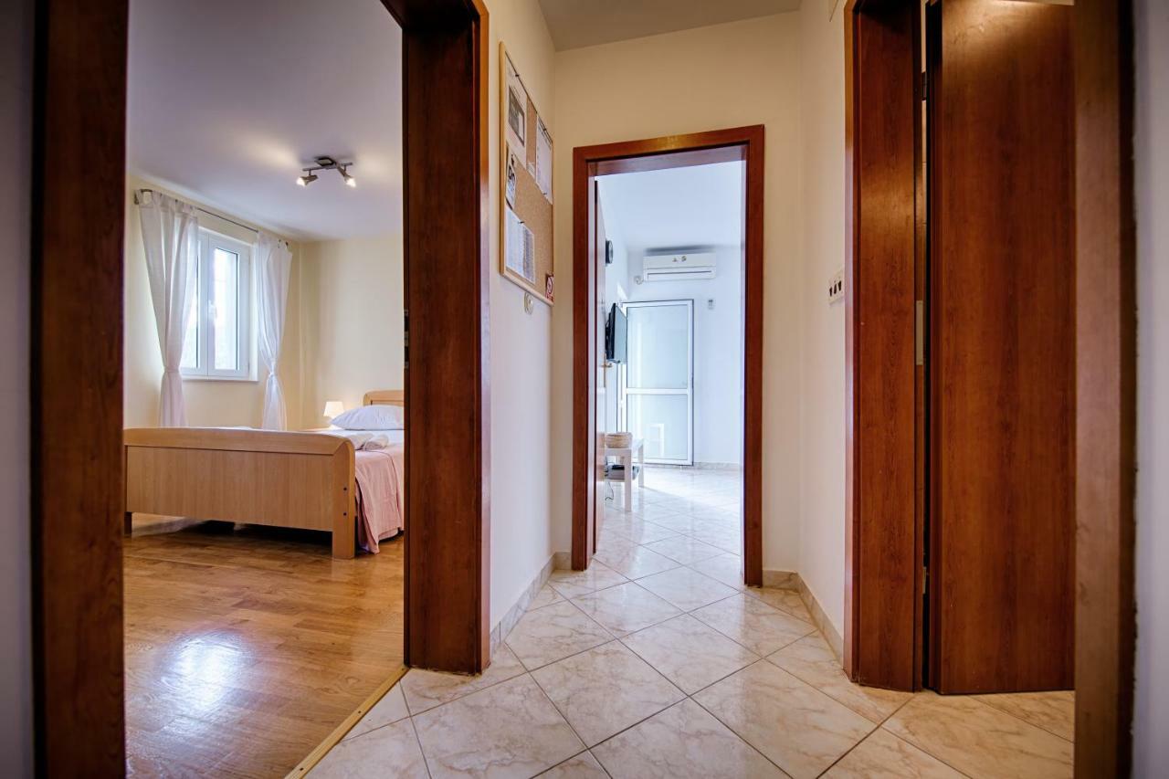 Apartments Marinkovic Komiža מראה חיצוני תמונה