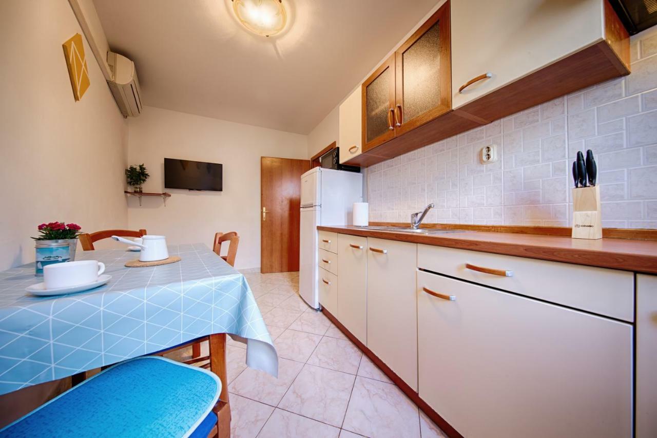Apartments Marinkovic Komiža מראה חיצוני תמונה
