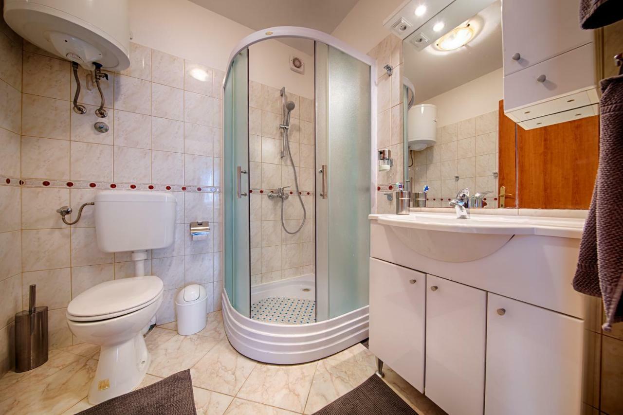 Apartments Marinkovic Komiža מראה חיצוני תמונה